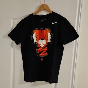 Rare Nike Tiger Woods FRANK TSHIRT size Medium